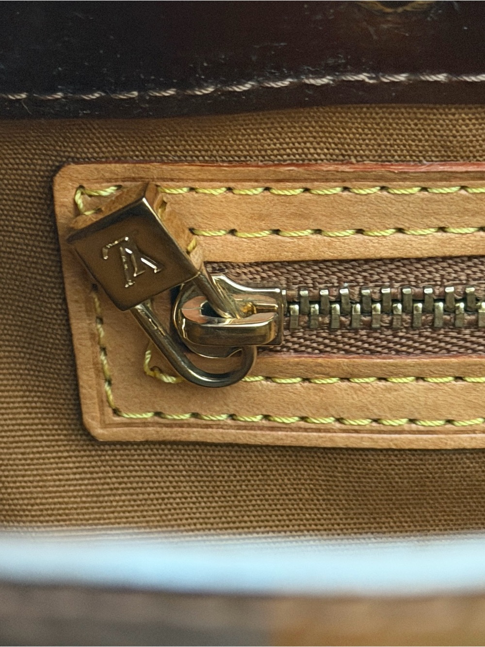 Louis Vuitton Chocolate Patent Monogram Small Tote - Picture 9 of 10